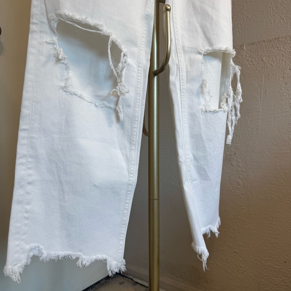 NWT We The Free White Distressed Cropped Flare Jeans Size 28 - Picture 15 of 15